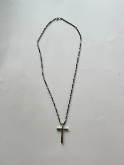 Cruzita Plateada (Tipo caja)